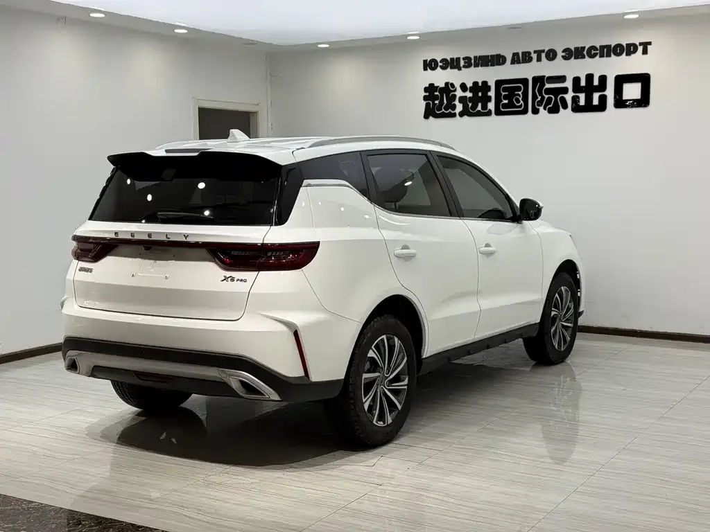 Geely Vision X6 — фото 6