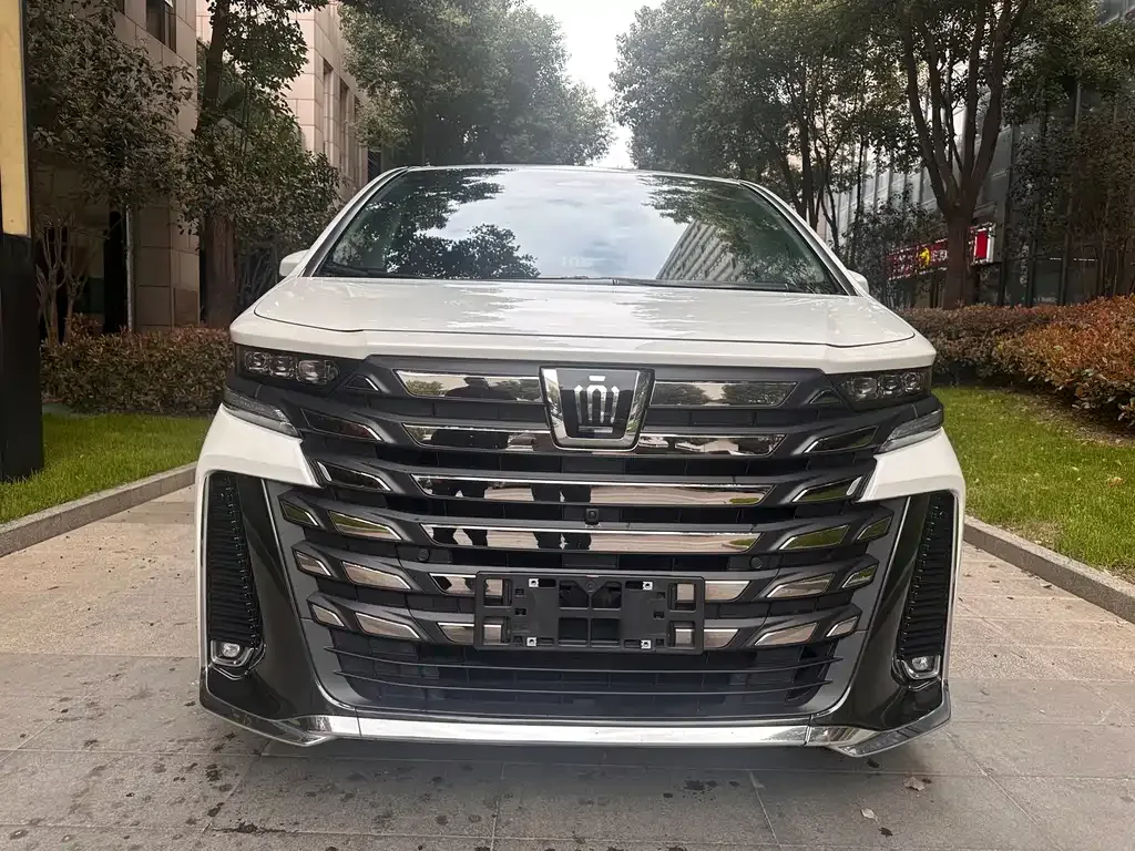 Toyota Vellfire — фото 9