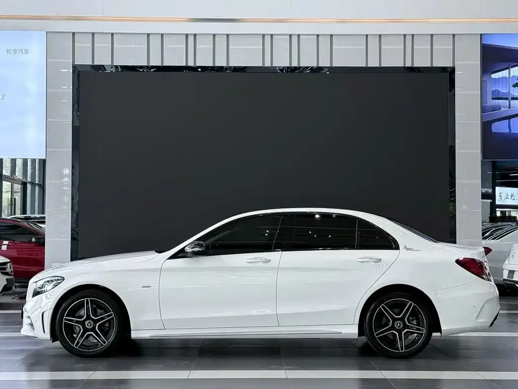 Mercedes-Benz C-Class — фото 4
