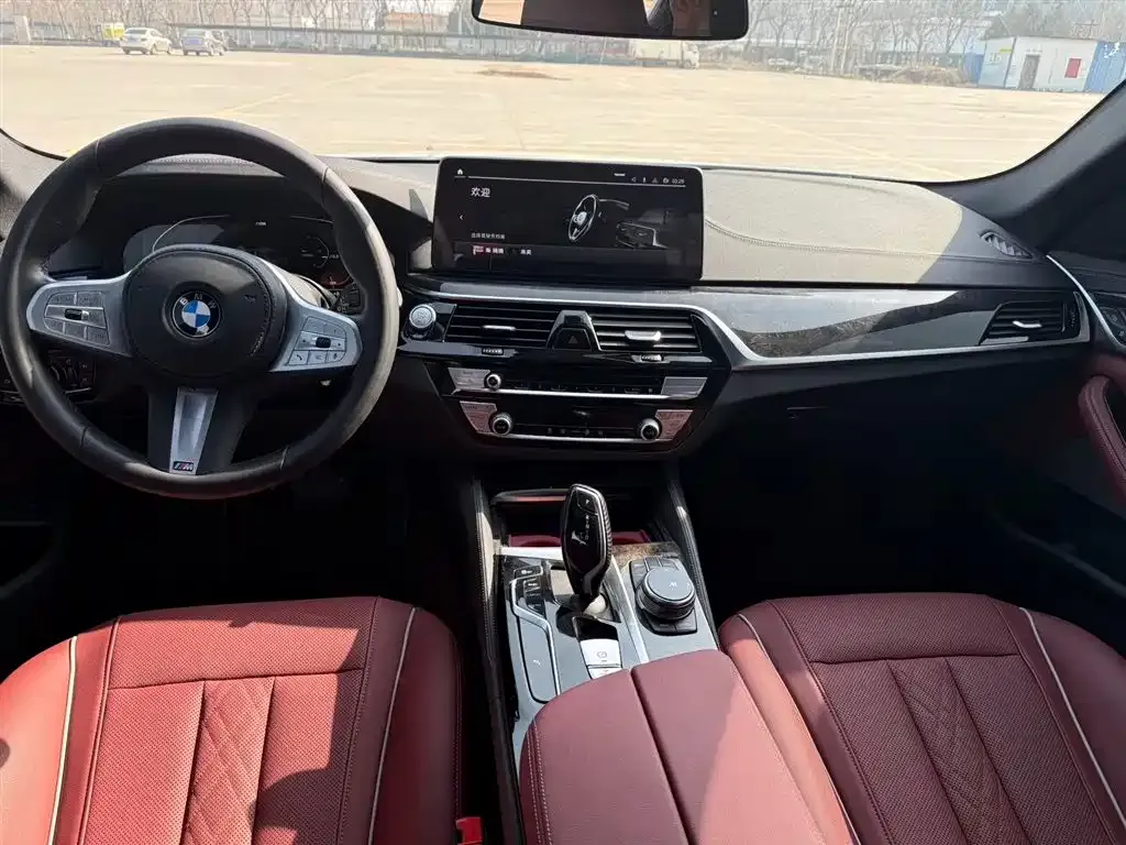 BMW 5 Series — фото 4