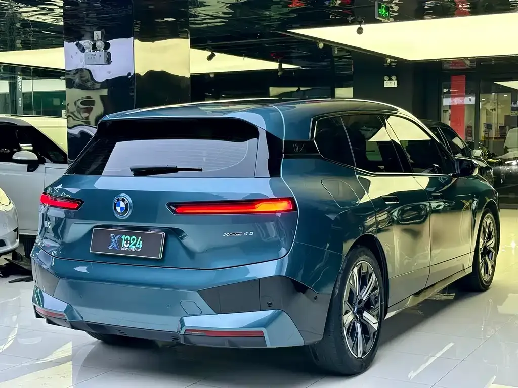 BMW iX — фото 10