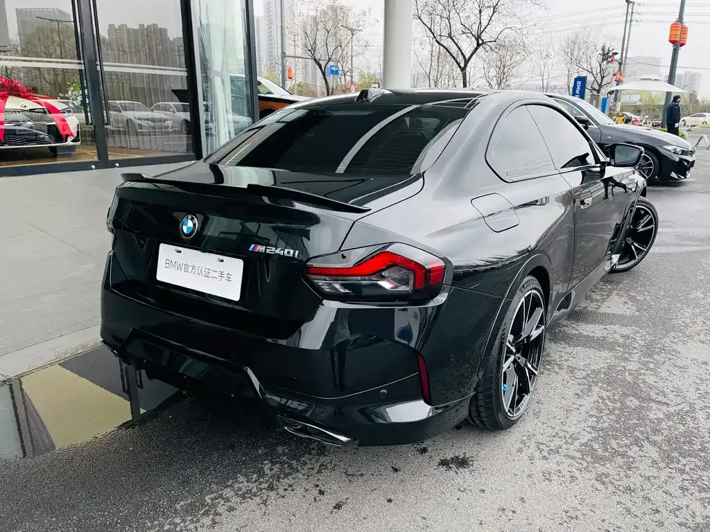 BMW M240i — фото 8