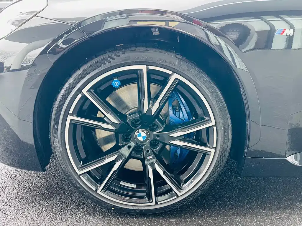 BMW M240i — фото 7