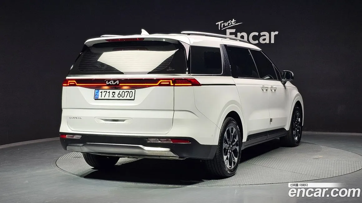 Kia Carnival — фото 2