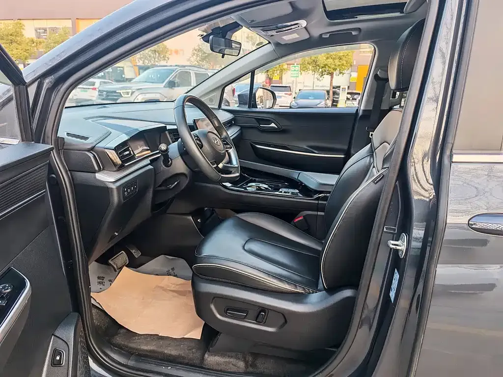 Hyundai Custo — фото 4