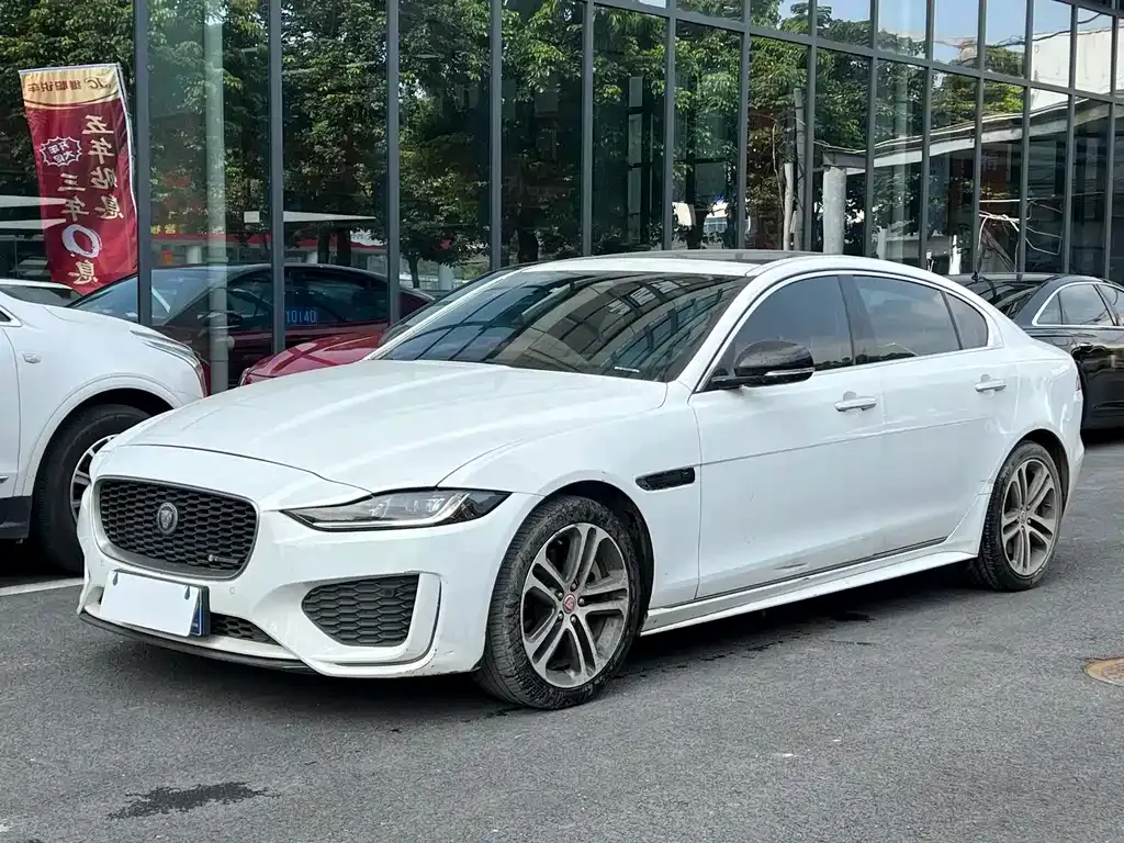 Jaguar XEL — фото 1