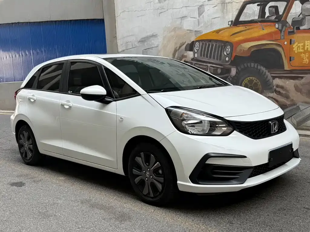 Honda Fit — фото 7