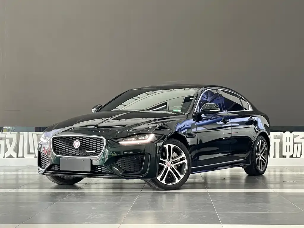 Jaguar XEL — фото 1