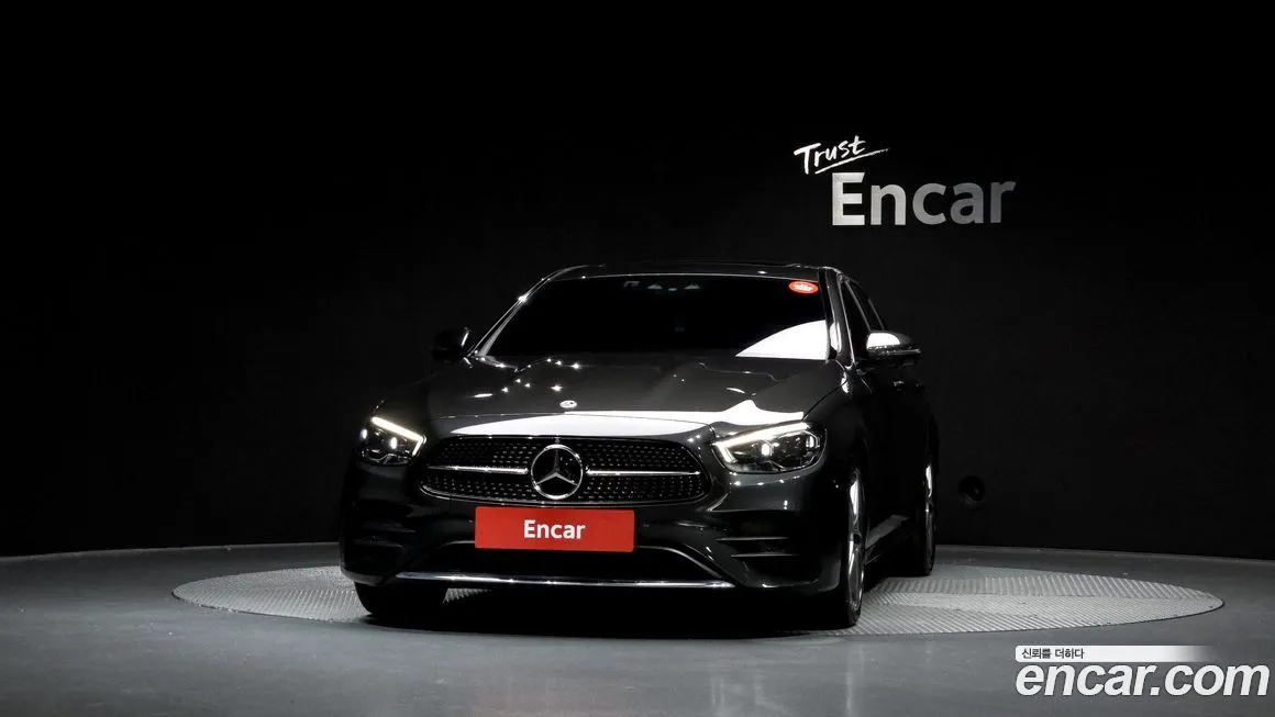 Mercedes-Benz E-Class — фото 4
