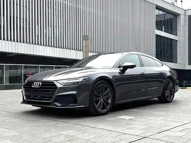 Audi A7 — фото 1