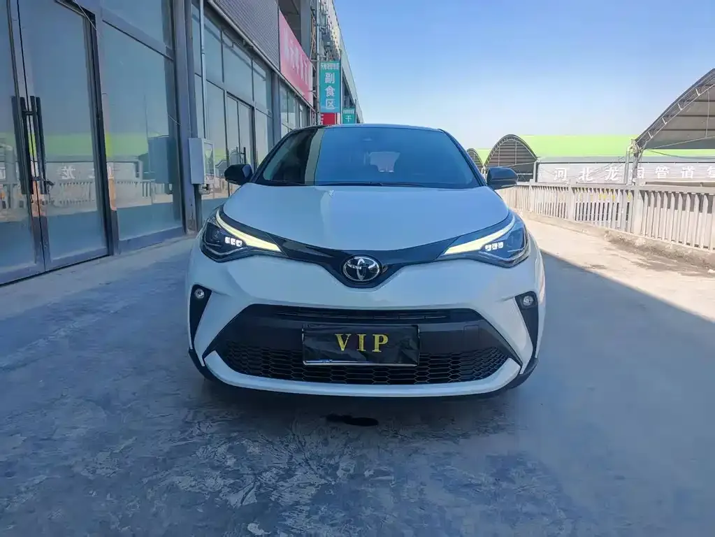 Toyota C-HR — фото 4