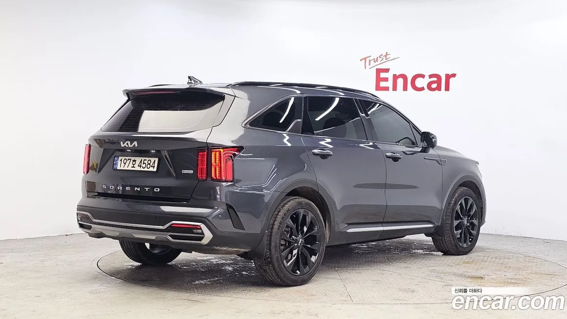 Kia Sorento — фото 5