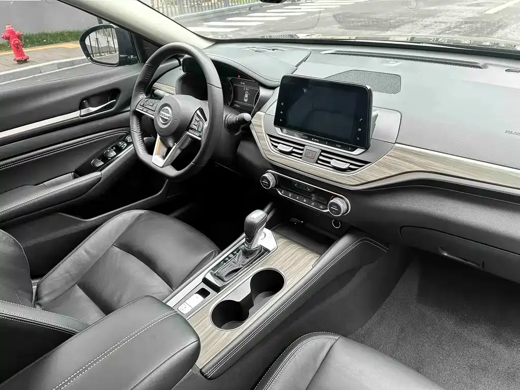 Nissan Teana — фото 4