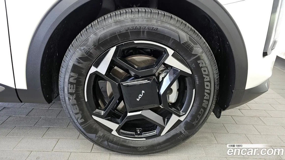 Kia Sportage — фото 8