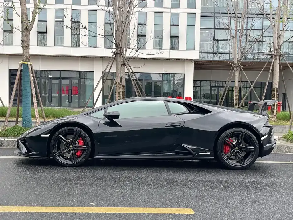 Lamborghini Huracan — фото 7