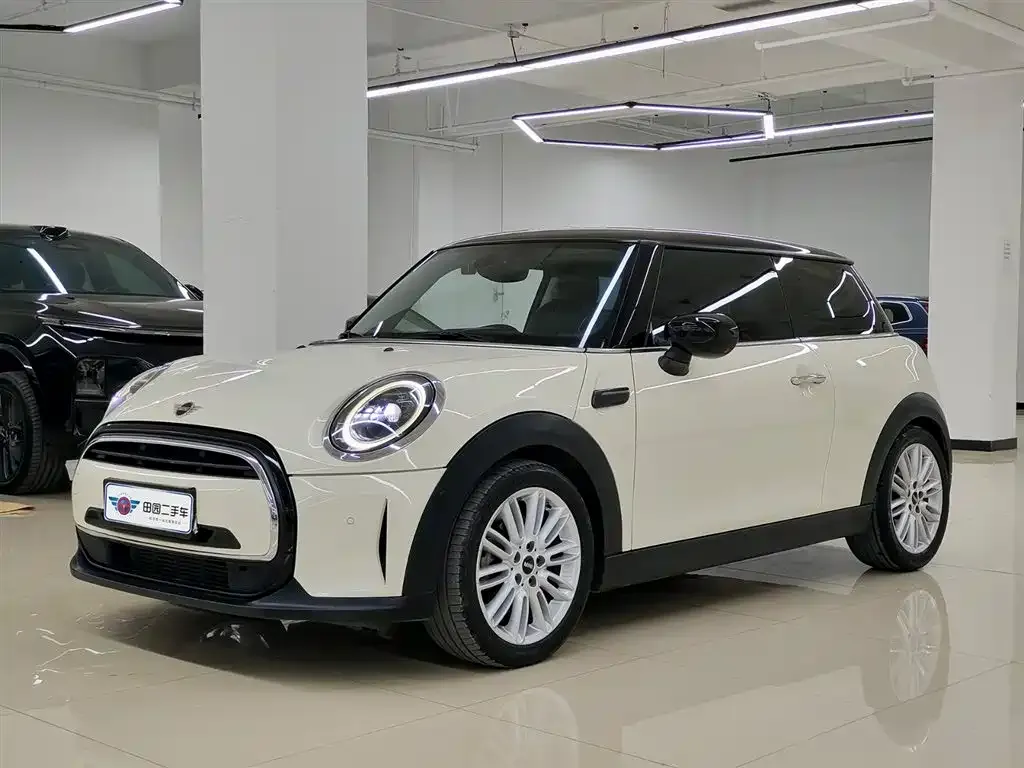 MINI Cooper (3-door) — фото 1