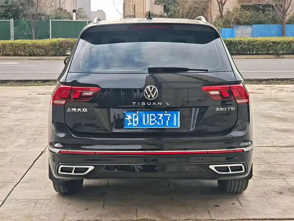 Volkswagen Tiguan L — фото 7