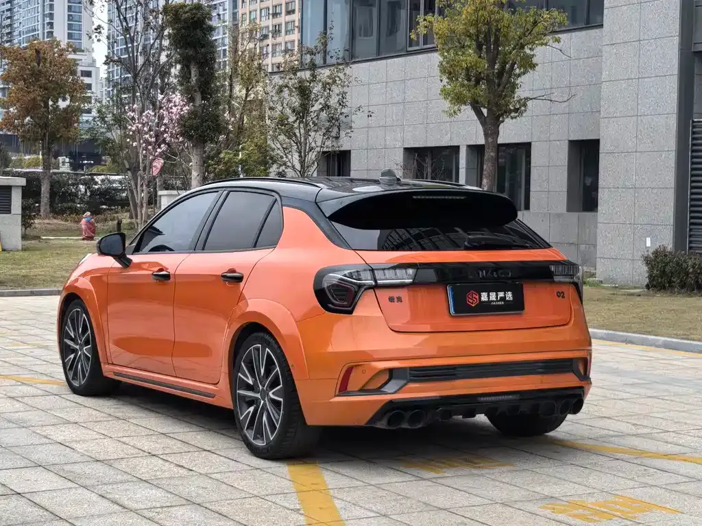 Lynk & Co 02 Hatchback — фото 10