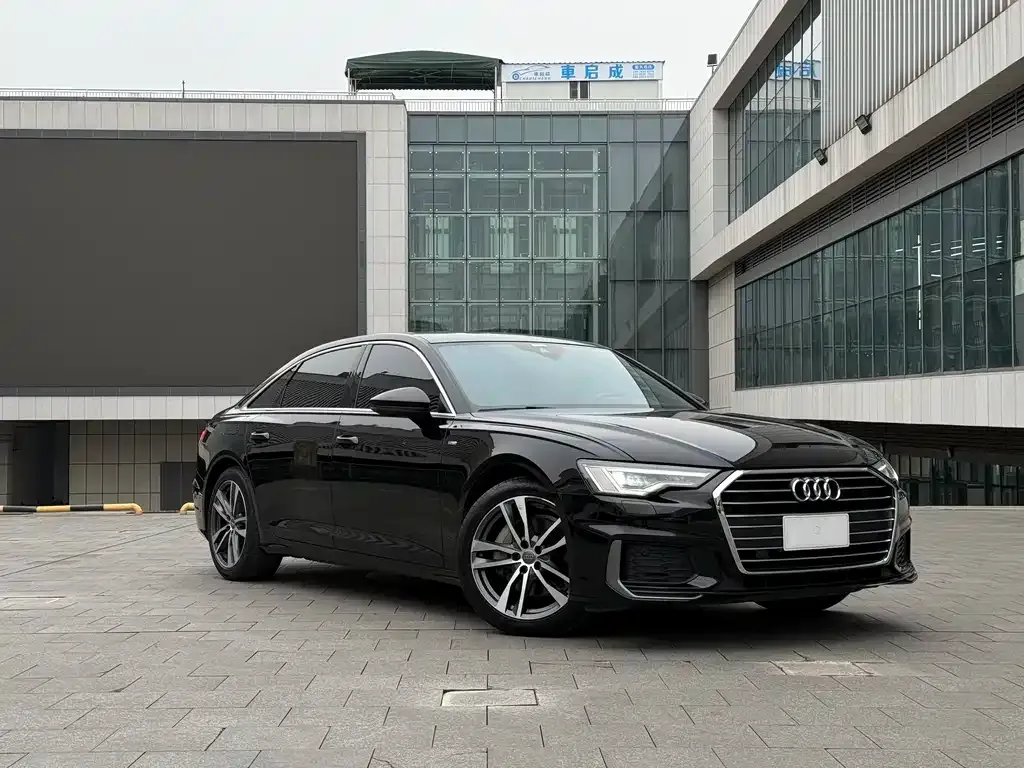 Audi A6L — фото 9