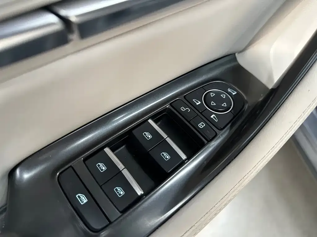 BYD PLUS New Energy — фото 8