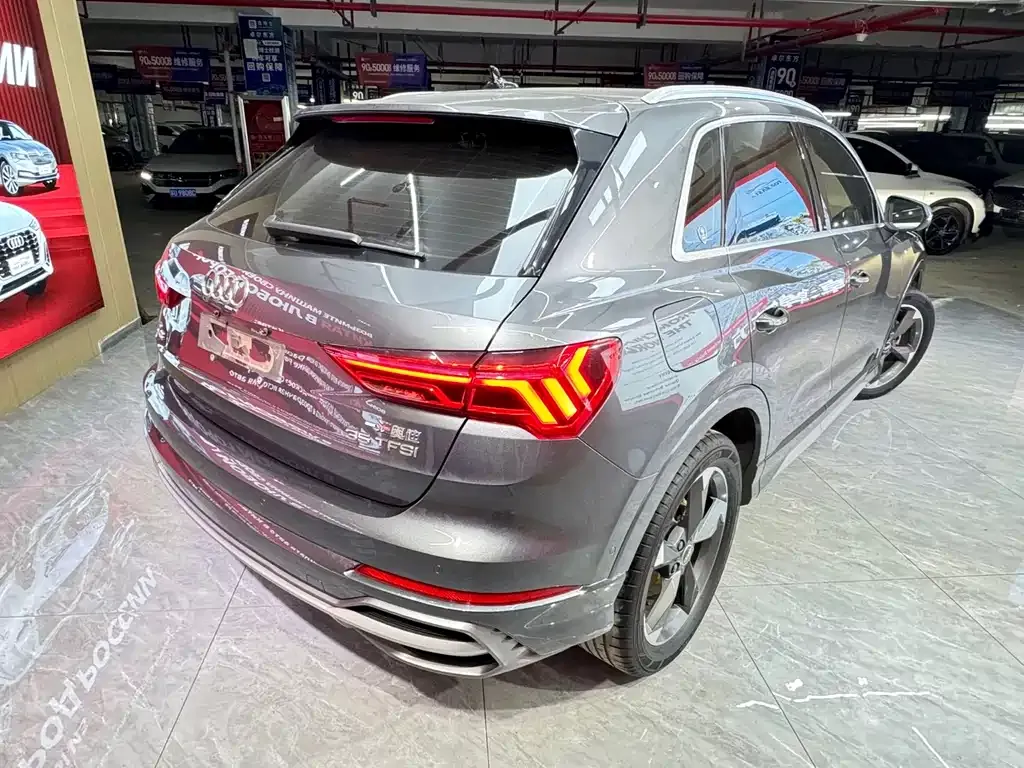 Audi Q3 — фото 10