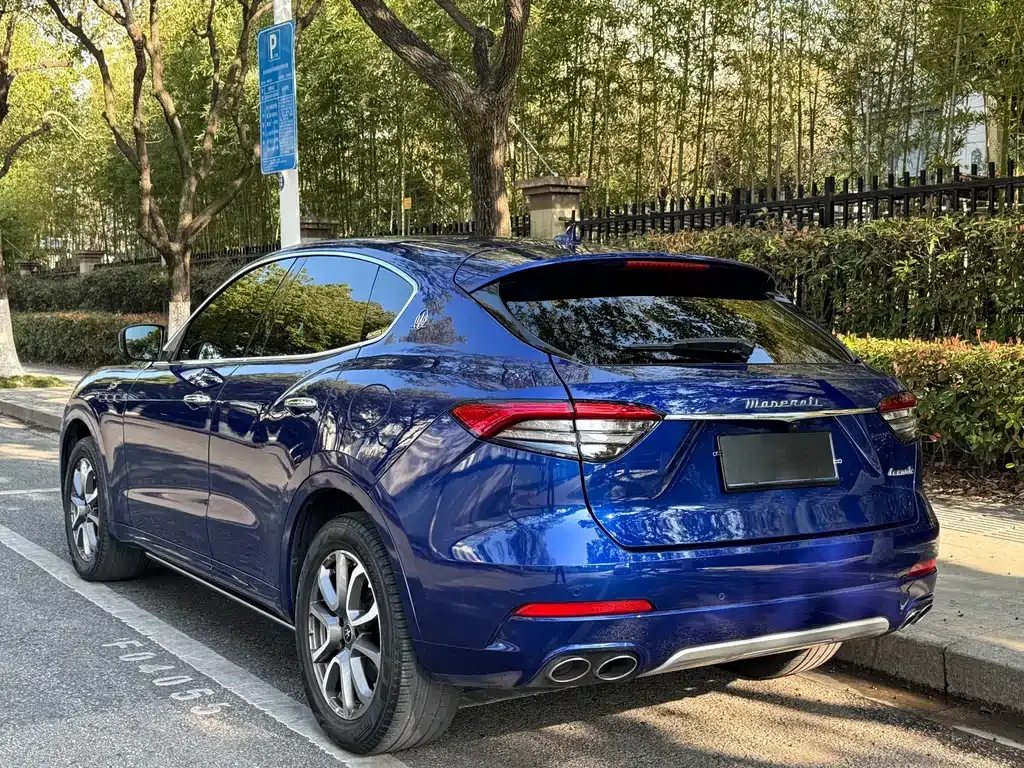 Maserati Levante — фото 9