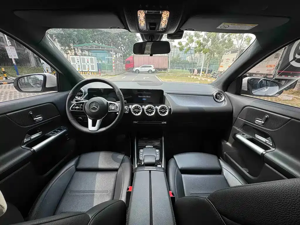 Mercedes-Benz GLA — фото 6