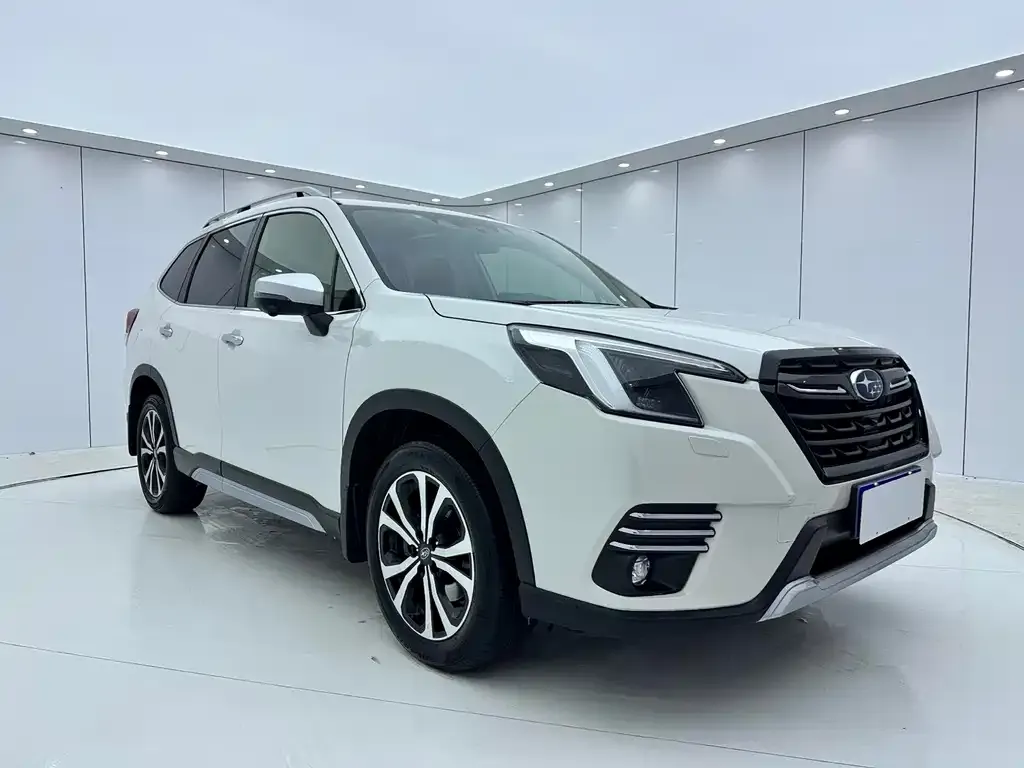Subaru Forester — фото 8