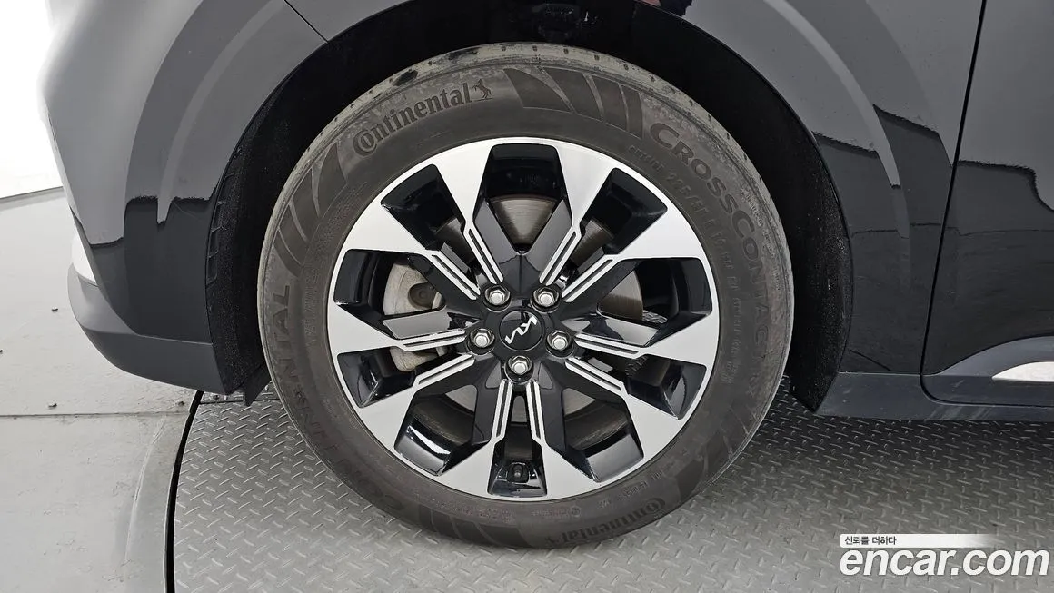 Kia Carnival — фото 10