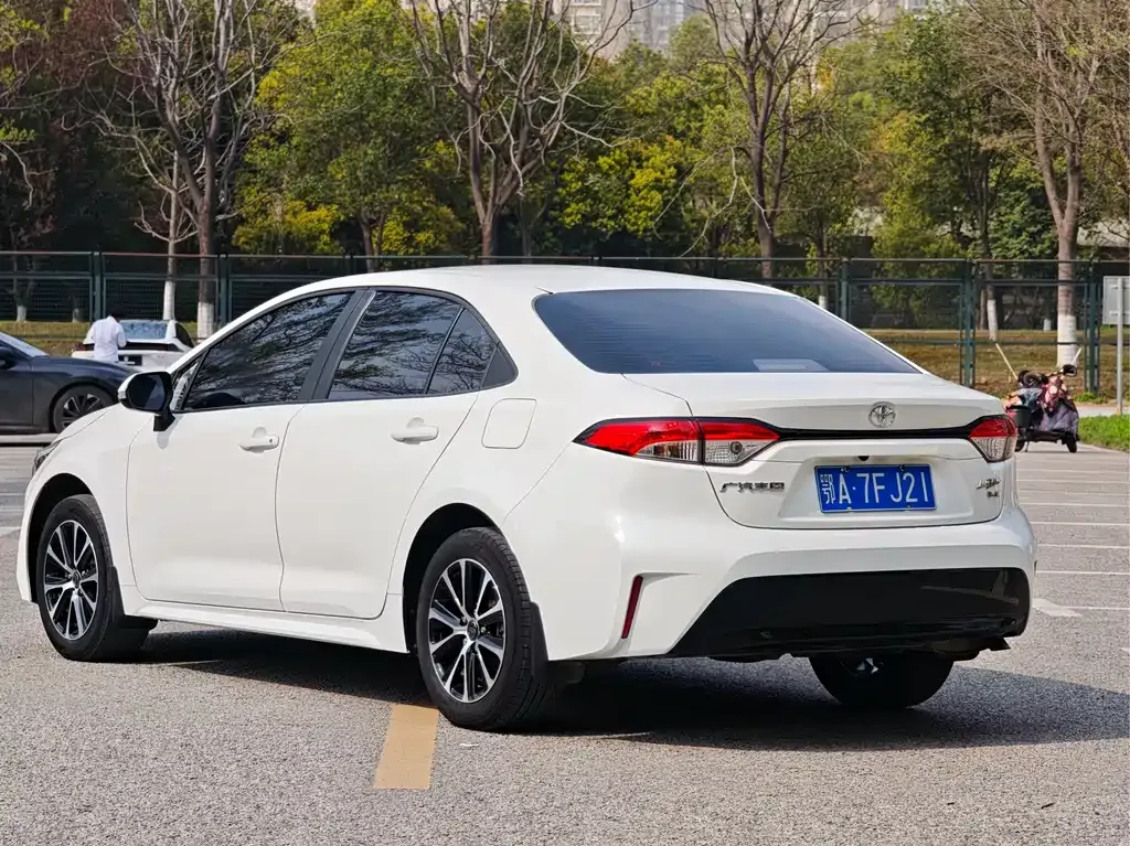 Toyota Levin — фото 10