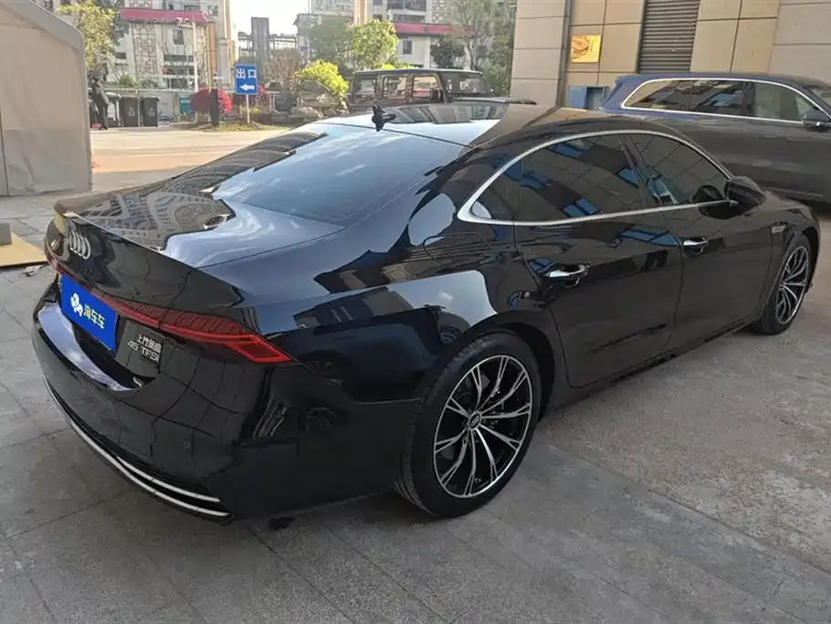 Audi A7L — фото 4