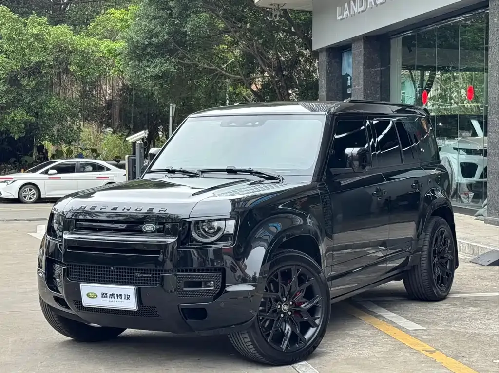 Land Rover Defender — фото 1