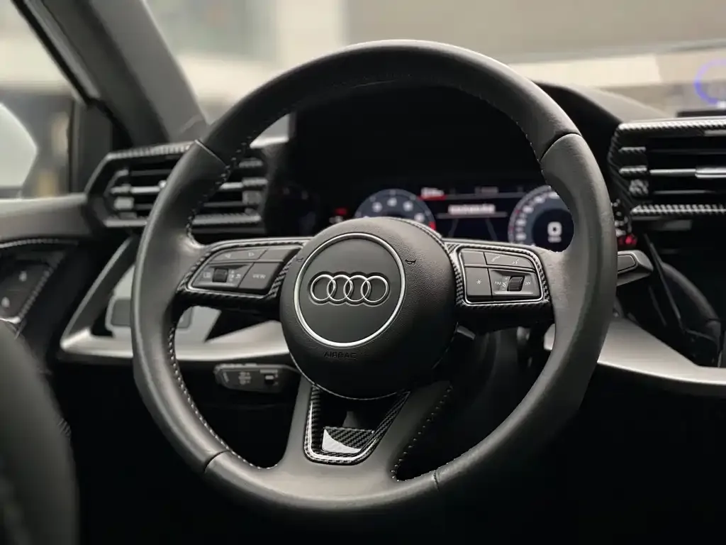 Audi A3 — фото 2