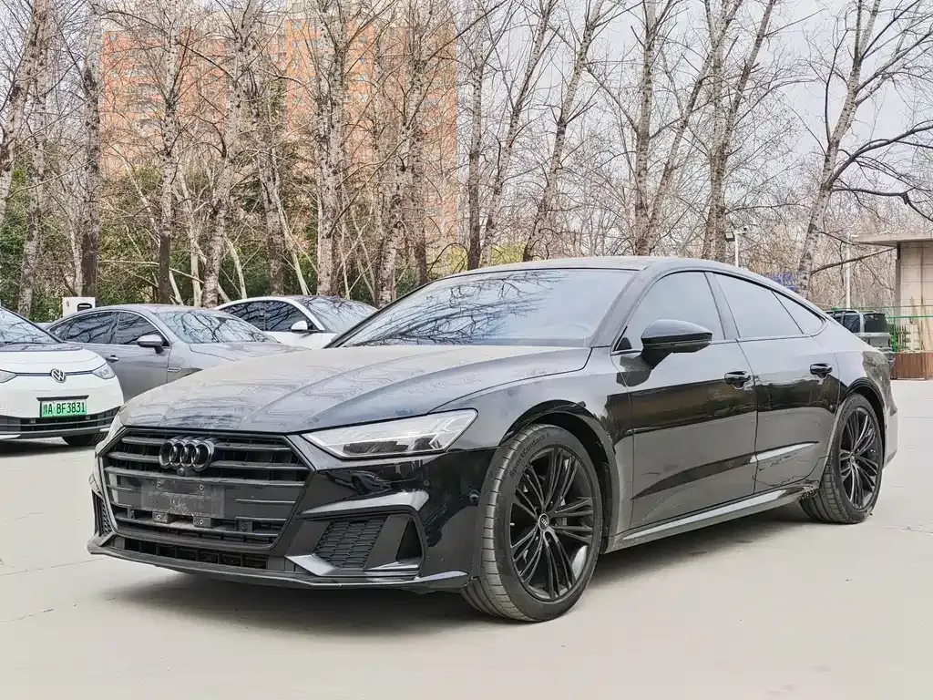 Audi A7 — фото 1