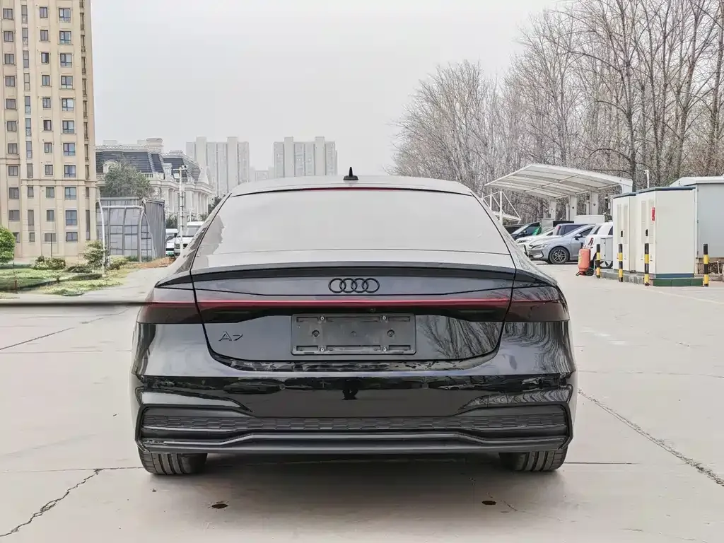Audi A7 — фото 8
