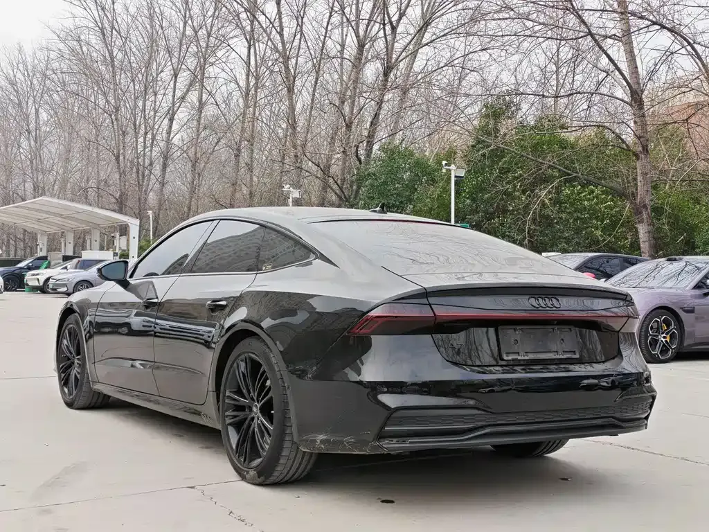 Audi A7 — фото 10