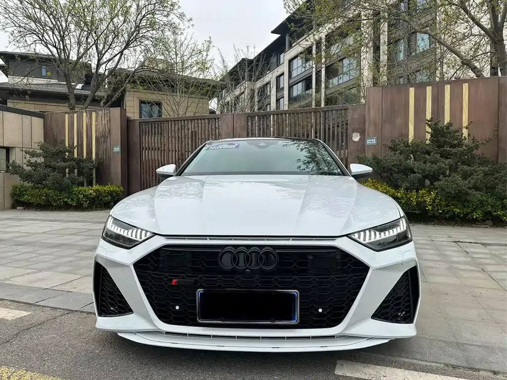 Audi A7 — фото 1