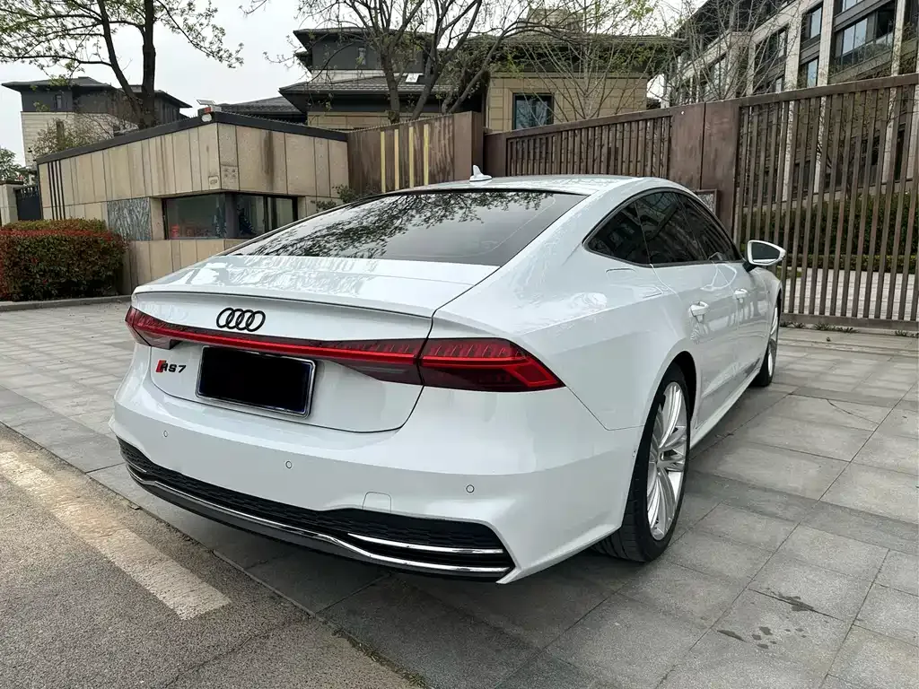 Audi A7 — фото 8