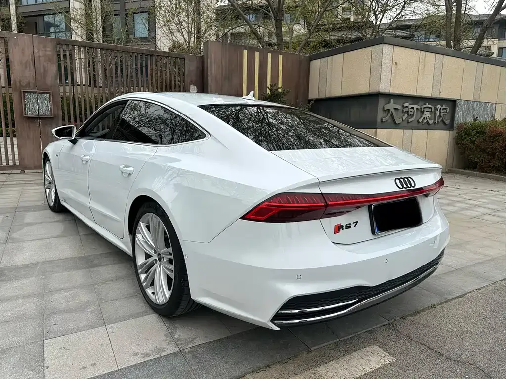 Audi A7 — фото 7