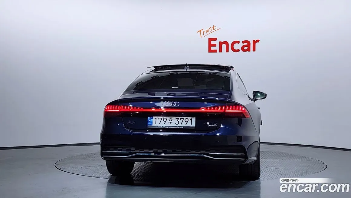 Audi A7 — фото 8