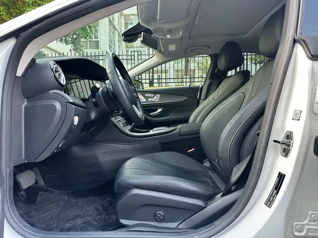 Mercedes-Benz CLS — фото 5