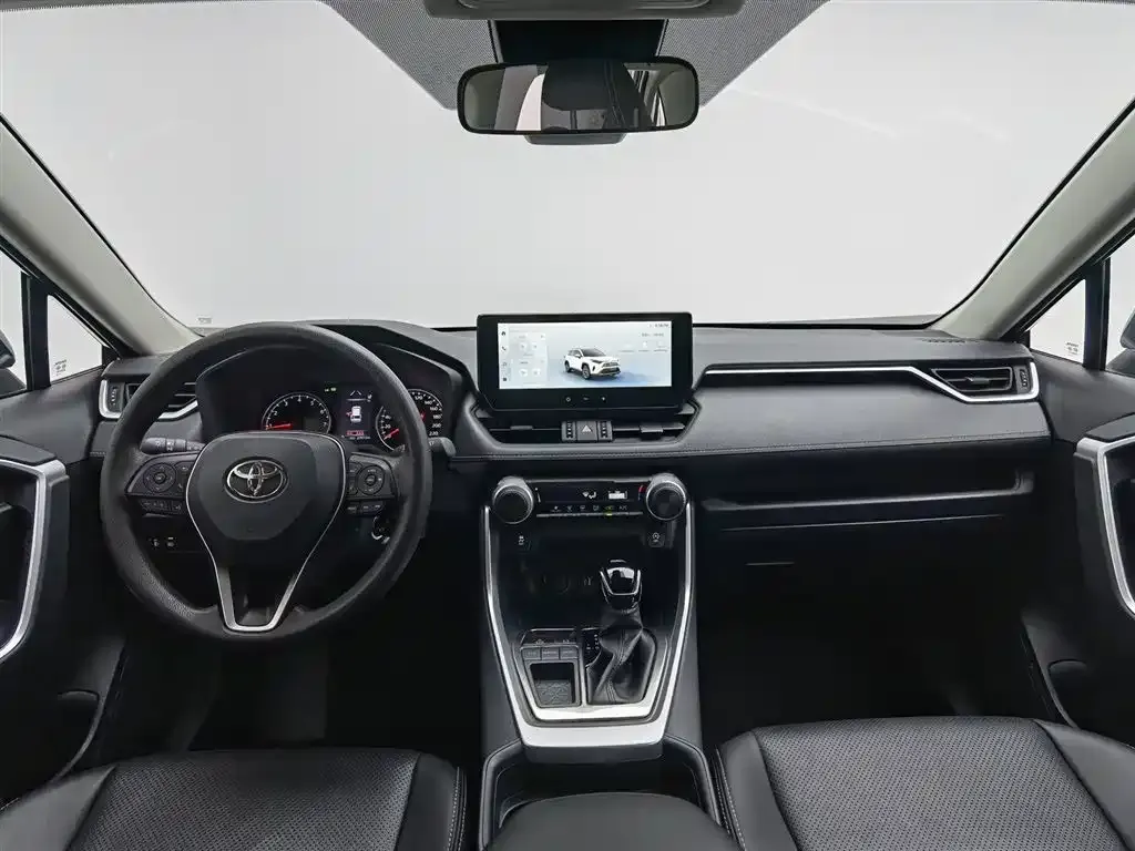 Toyota RAV4 — фото 7