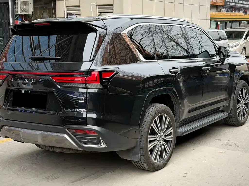 Lexus LX — фото 9
