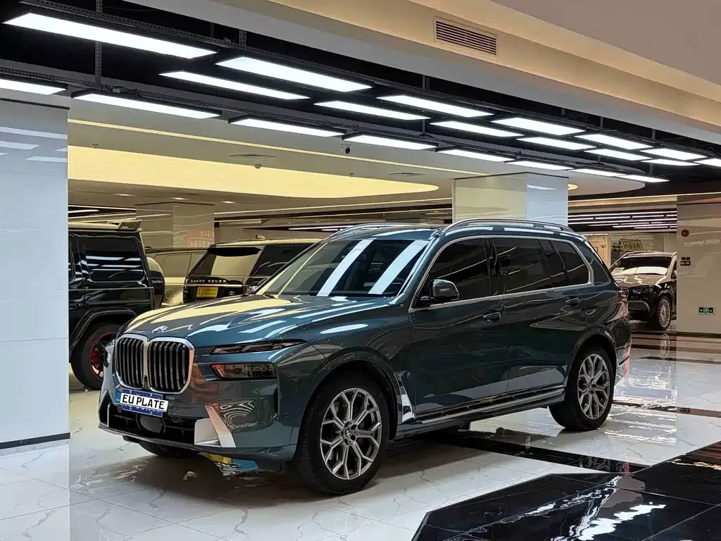 BMW X7 — фото 1