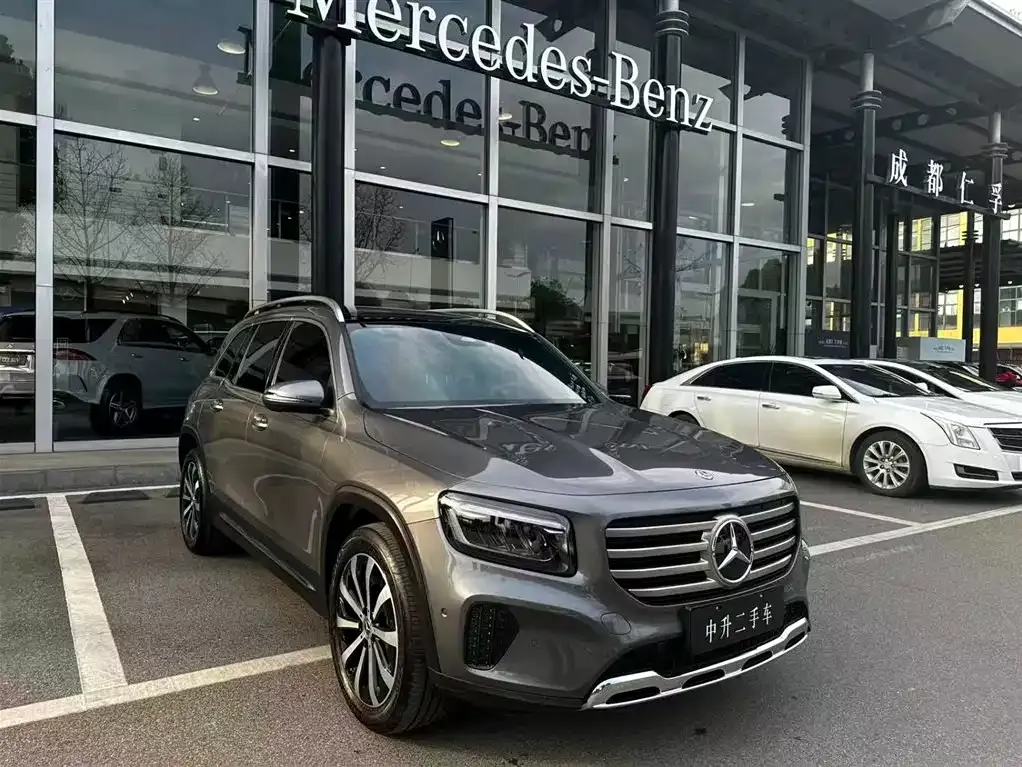 Mercedes-Benz GLB — фото 8