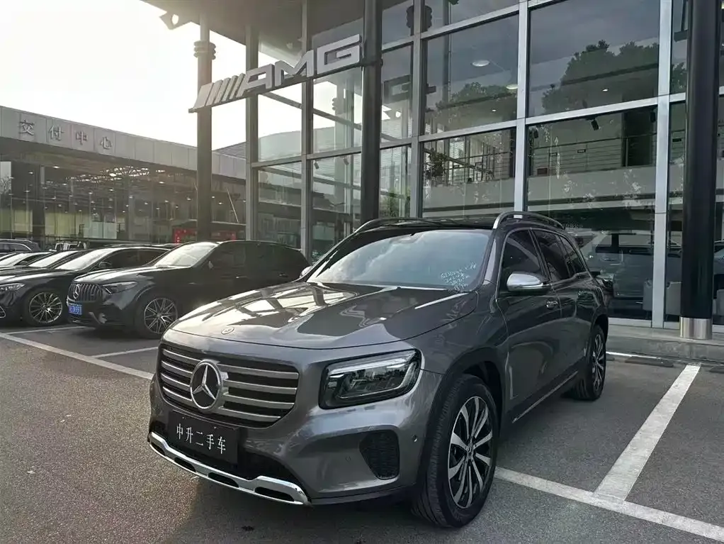 Mercedes-Benz GLB — фото 7