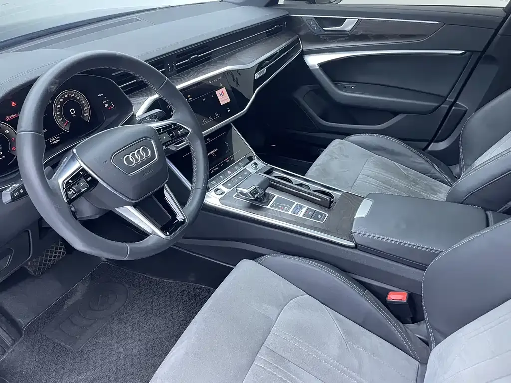 Audi A6L — фото 10