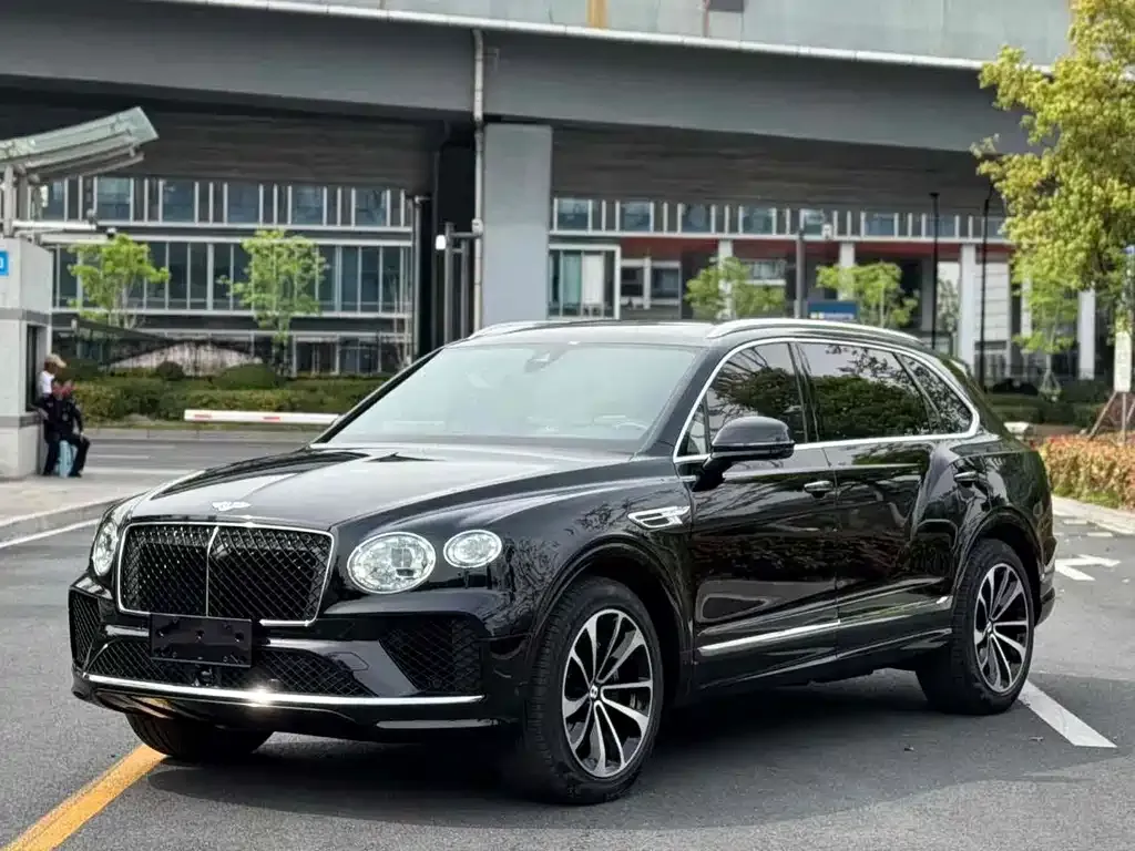 Bentley Bentayga — фото 2
