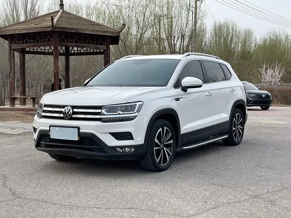 Volkswagen Tharu — фото 1