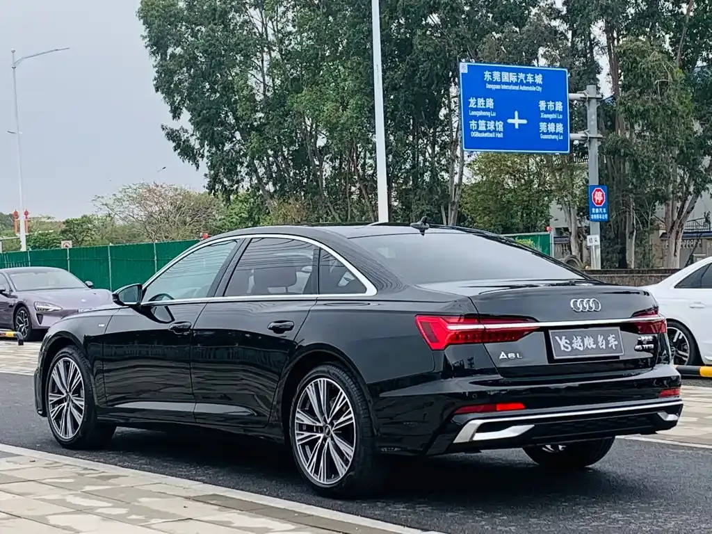 Audi A6L — фото 4